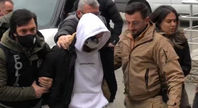 Rizede kayıp şahıs cinayeti ile ilgili biri torunu olmak üzere gözaltına alınan 4 kişi adliyeye sevk edildi