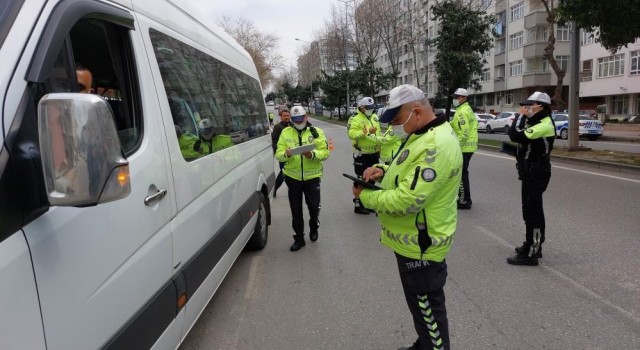 Samsunda 25 servis aracı trafikten men edildi