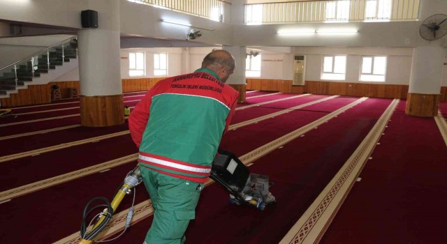 Şanlıurfada camiler Ramazana hazırlanıyor