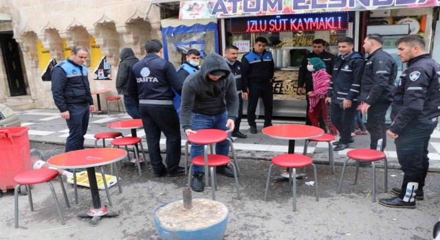 Şanlıurfada kaldırım işgali denetimi