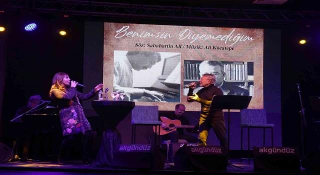 Sebahattin Alinin dizeleri Kuşadasında yankılandı