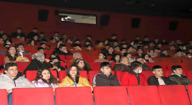 Şehitkamildeki öğrenciler, sinema günlerinde buluştu
