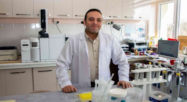 Selçuk Üniversitesi, Tuz Gölünde 5 bitki türünü araştıracak
