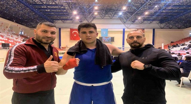 Serkan Demirkol, Türkiye Üniversiteler Arası Boks Şampiyonasında çeyrek finalde