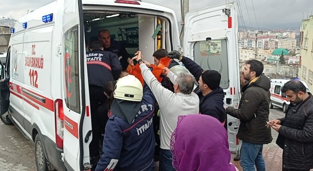 Siirtte gaz sıkışması nedeniyle patlama: 2 yaralı