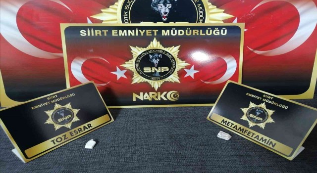 Siirtte şüpheli şahsın üst aramasında uyuşturucu madde ele geçirildi