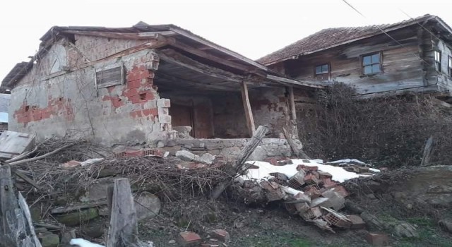 Sinopta heyelan: 5 ev kullanılamaz hale geldi