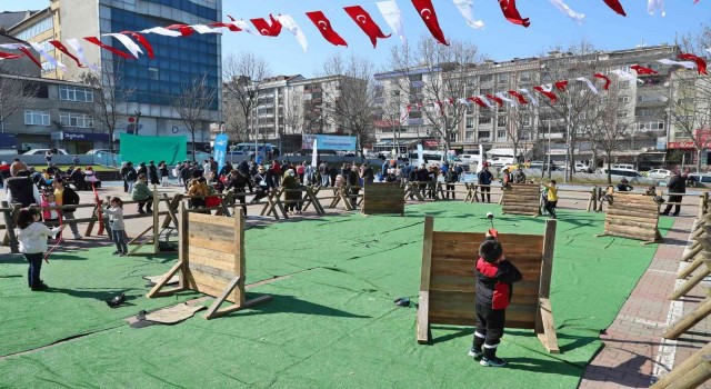 Sultangazi Belediyesi geleneksel oyunları günümüze taşıdı