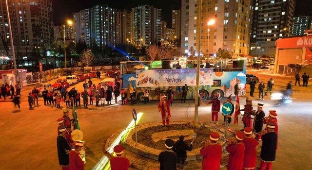 Talasta nevruza renkli kutlama