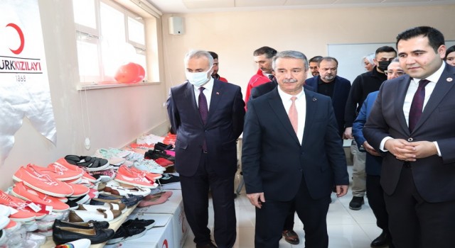 Taşova MYOda ihtiyacı olan öğrenciler için ‘Kızılay Butik Şubesi açıldı
