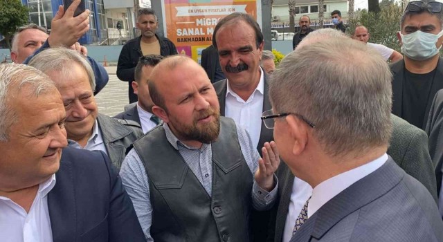 Terör örgütüne finans sağladığı iddiasıyla gözaltına alınıp salınan meclis üyesinden Davutoğluna: Başkanım gözümüz kulağımız sizde