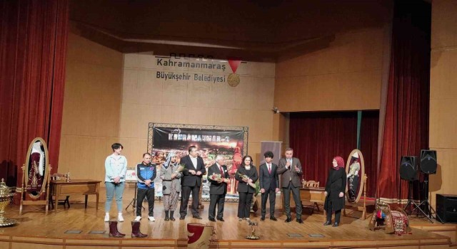 Tiyatroseverler ‘Delibahara yoğun ilgi gösterdi