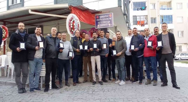 Turgutluda Posta Güvercini Yetiştiriciler Derneği açıldı