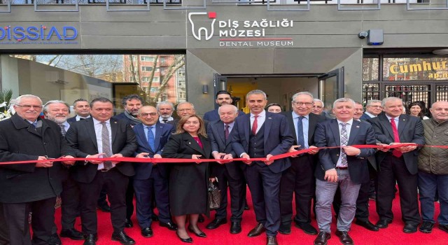Türkiyenin ilk Diş Sağlığı Müzesi İstanbulda açıldı