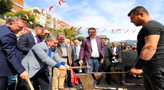 Türkün bayramı Nevruz Alanyada coşkuyla kutlandı
