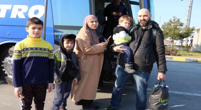 Ukraynadan 3 çocuğu ve kanser hastası eşiyle gelen savaş mağduru kadının zorlu yolculuğu