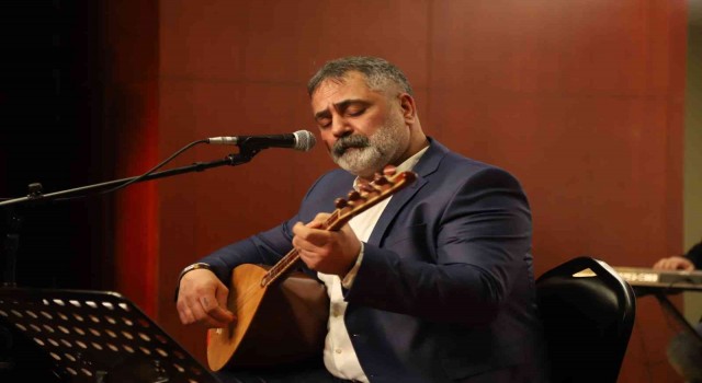 Ünlü halk ozanı Âşık Veysel hayat verdiği türküler ile anıldı