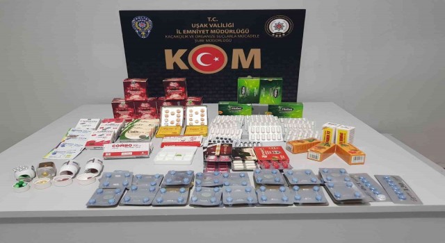 Uşakta yüzlerce kaçak cinsel ürün ele geçirildi