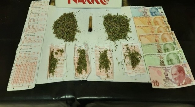 Uyuşturucu taciri 9 kişi tutuklandı