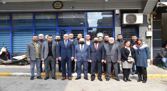 Vali Karadeniz, Alaşehirde borsa ve oda başkanları ile buluştu