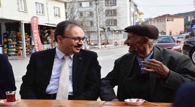 Vali Kızılkayanın halkla samimi sohbeti fotoğraf karelerine yansıdı