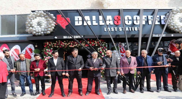 Vanda Dallas Coffee hizmete açıldı