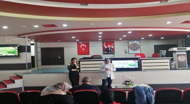 Velilere iletişimin önemi anlatıldı