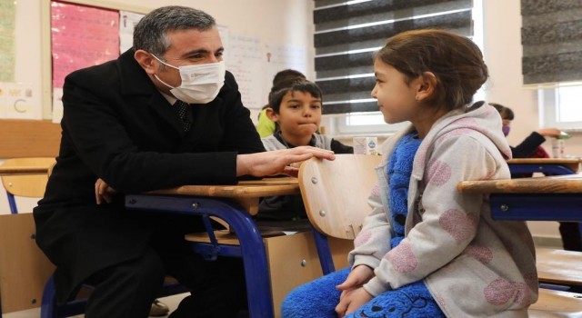 Yeni yapılan okul hizmete açıldı