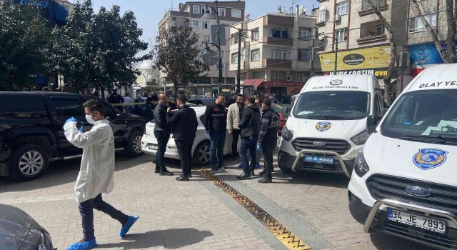 Zeytinburnunda aileler arasında silahlı kavga; 1i ağır 9 yaralı