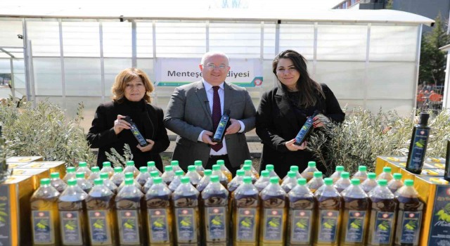 Zeytinyağları ihtiyaç sahiplerine dağıtılıyor