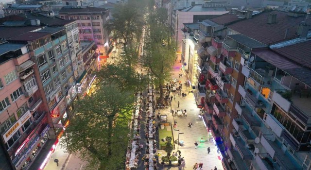 1 kilometrelik iftar sofrası