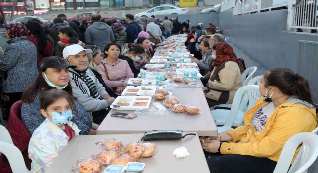 2 bin kişi Atada iftar yaptı