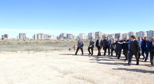 2023te tamamlanacak 100.yıl parkının yer teslimi yapıldı