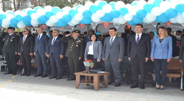 23 Nisan bayramının 102inci yıl dönümünde 102 balon bırakıldı