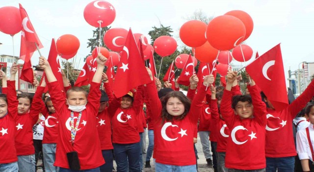 23 Nisan Ulusal Egemenlik ve Çocuk Bayramı Uşakta coşku ile kutlandı