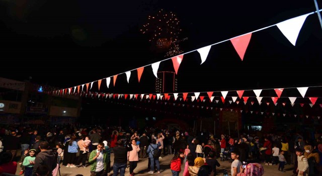 23 Nisanda Kahramankazannın gökyüzü rengarenk