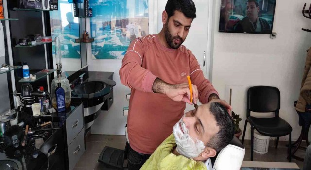 250 TLlik tıraşı 20 TLye yapıyor