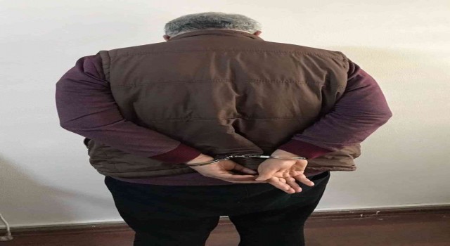 26 yıl hapis cezası bulunan firari sahte kimlikle yakalandı