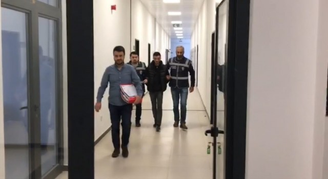 300 bin liralık saat ve telefon çaldı, İstanbulda yakalandı