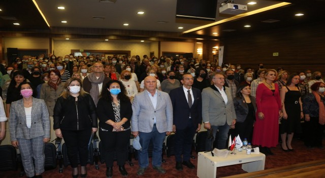 60+ Tazelenme Üniversitesi öğrencileri, Tamer Levent söyleşisine katıldı