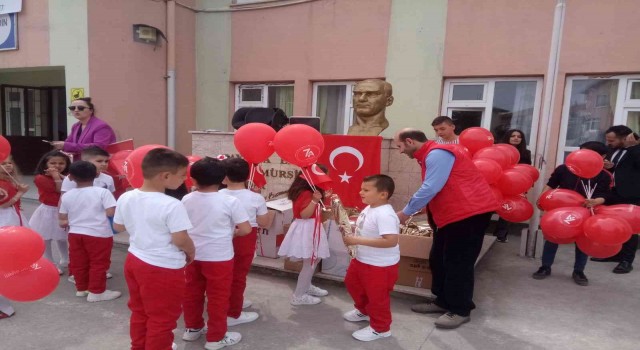 7A Yapı Market 23 Nisanda bin 500 öğrenciyi sevindirdi