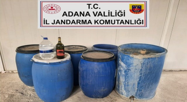 Adanada sahte içki üretilen eve operasyon