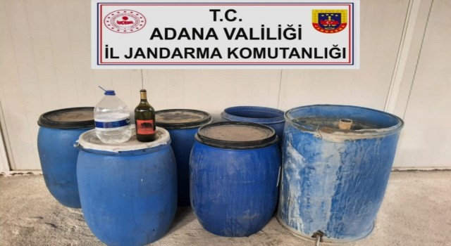 Adanada sahte içki üretilen eve operasyon