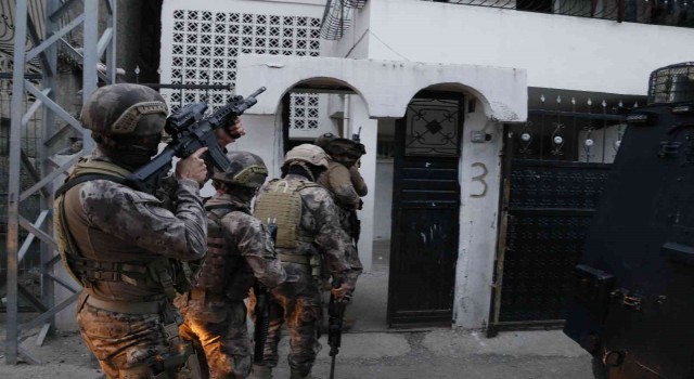 Adanada terör örgütü DEAŞa şafak operasyonu