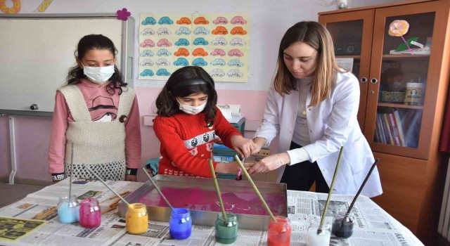 Adilcevaz Kaymakamlığından ‘Ebru Sanatı projesi