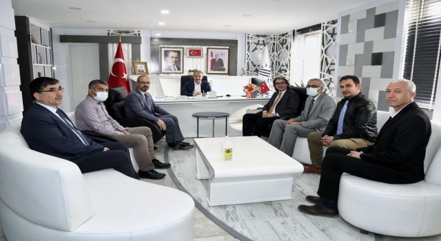 Adıyamandaki sağlık yatırımları mercek altına aldı