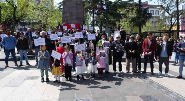 Afganistanda okul ve camiye düzenlenen bombalı saldırı Trabzonda protesto edildi
