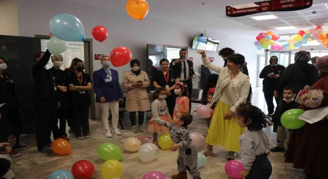 Ağlayarak gitmeyi reddettikleri hastanede bakın ne sürprizle karşılaştılar