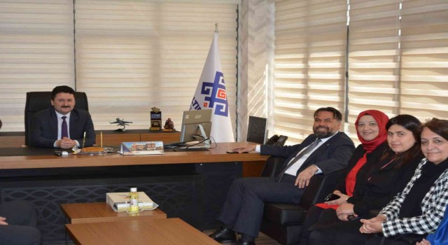 AK Parti, Altıeylülde ramazan ziyaretlerine devam etti