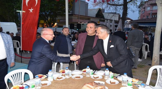 AK Parti Bursa İl Başkanı Gürkan: “Bursada çalınmadık kapı, sıkılmadık el bırakmıyoruz